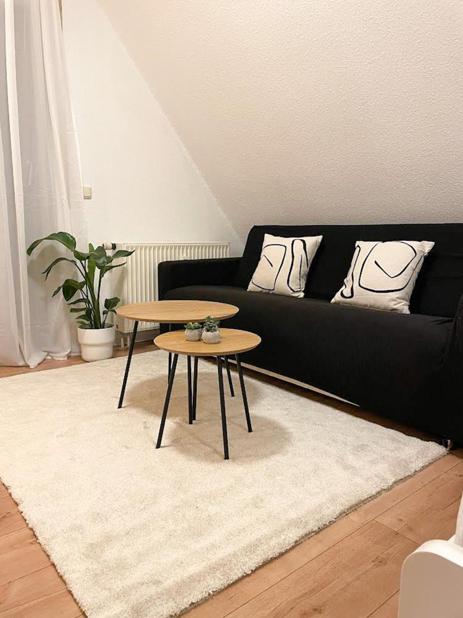 Nami - Robin - Helle Mitten In Der Stadt Apartment *